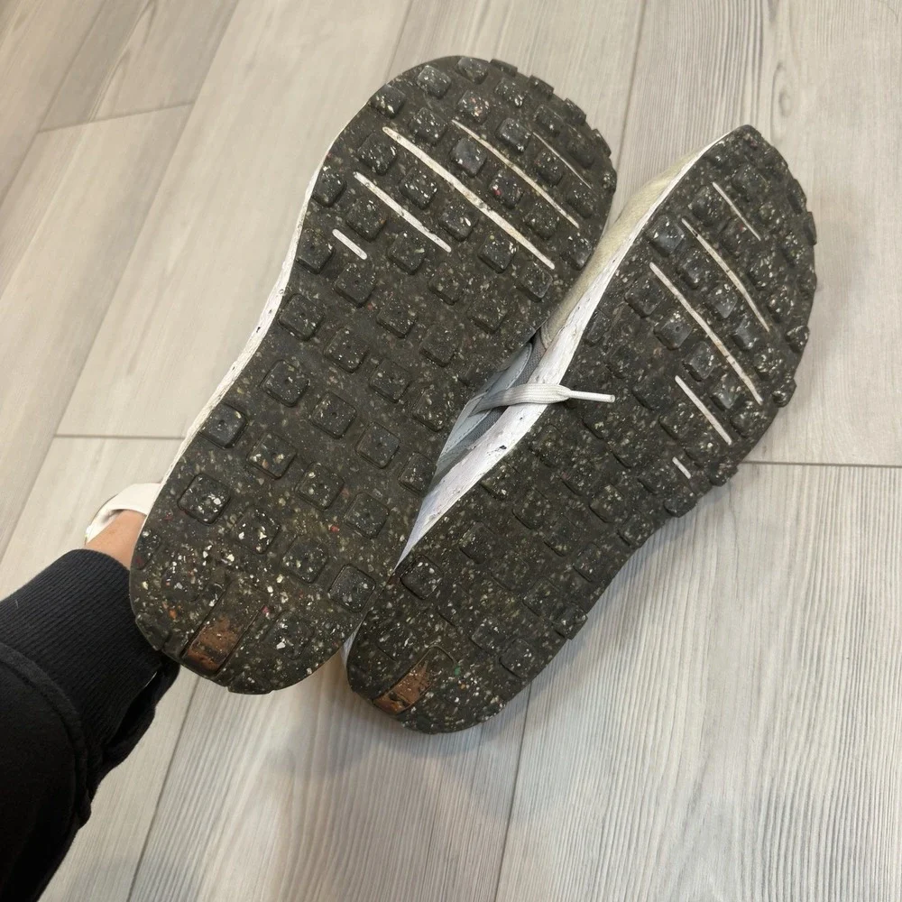 Nike waffle one